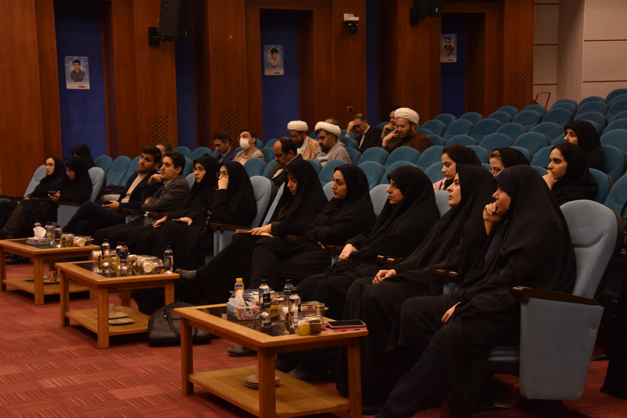 تقدیر از پژوهشگران برتر دانشگاه در روز پژوهش