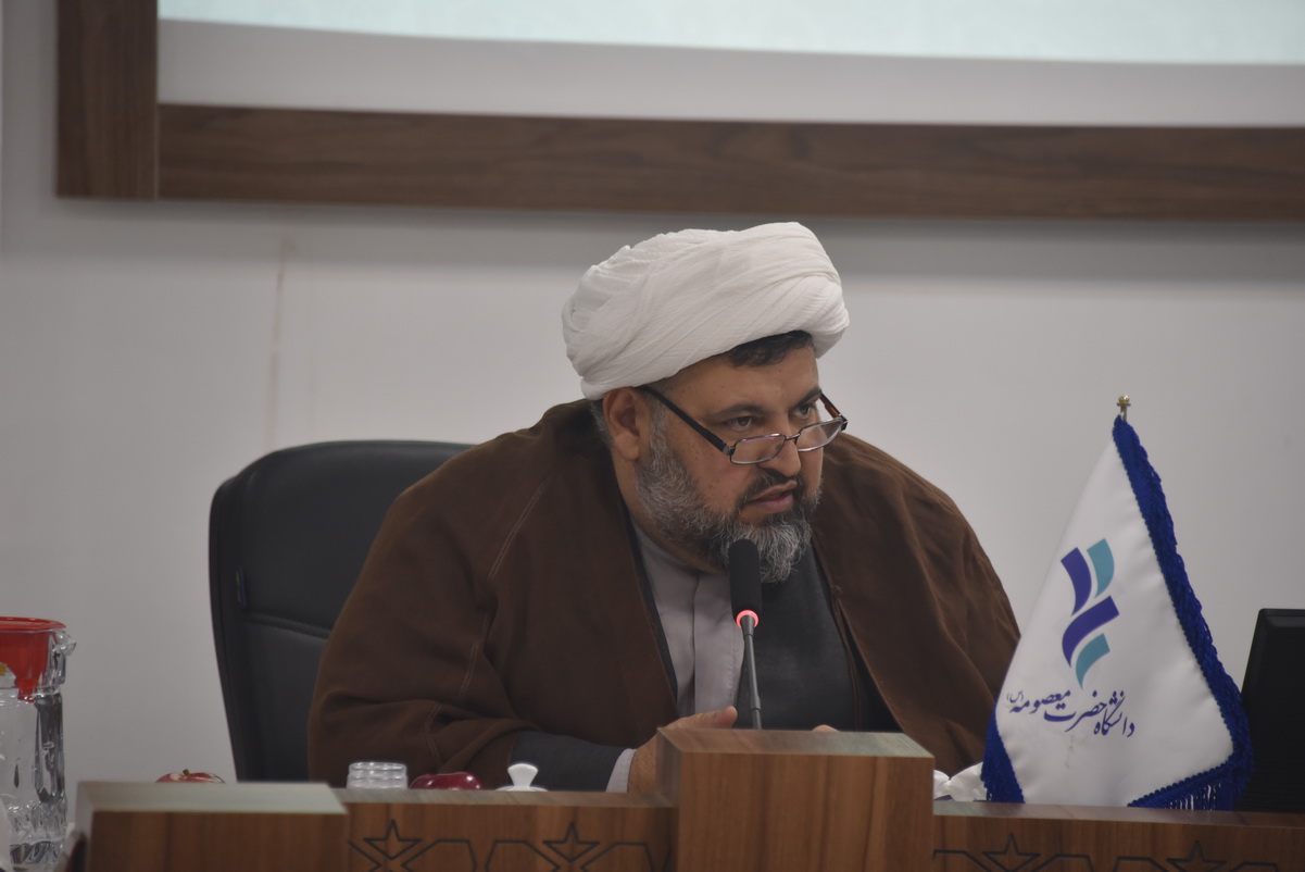 گروهی از خیرین استان قم ضمن بازدید از دانشگاه، با رئیس و مسوولین دانشگاه گفتگو کردند.