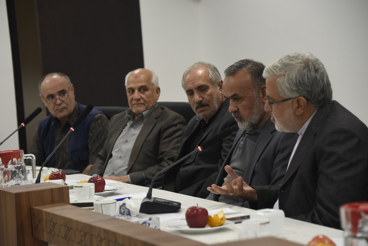 گروهی از خیرین استان قم ضمن بازدید از دانشگاه، با رئیس و مسوولین دانشگاه گفتگو کردند.